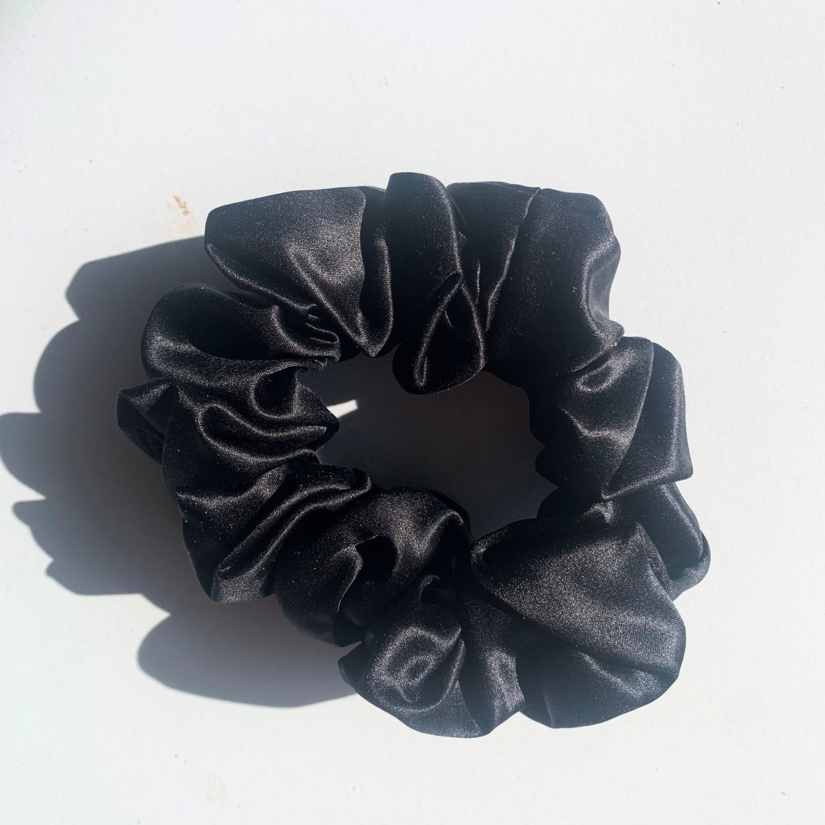 Monday Silks silk scrunchies black